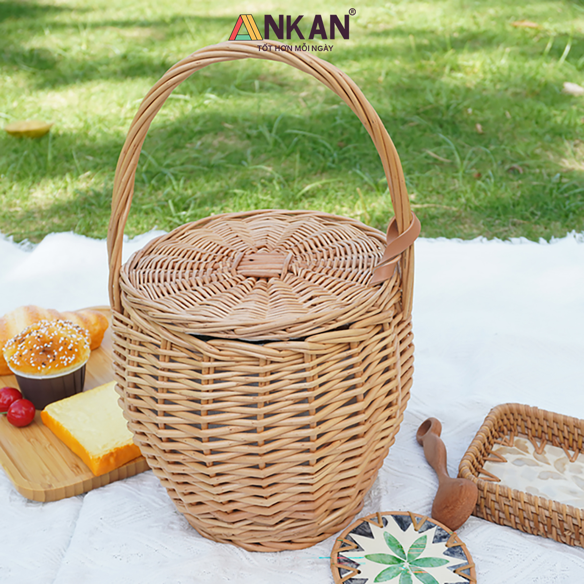 Giỏ Picnic Cây Liễu Tự Nhiên Có Nắp Và Vải Lót 1 Giỏ Picnic Cây Liễu Tự Nhiên Có Nắp Và Vải Lót