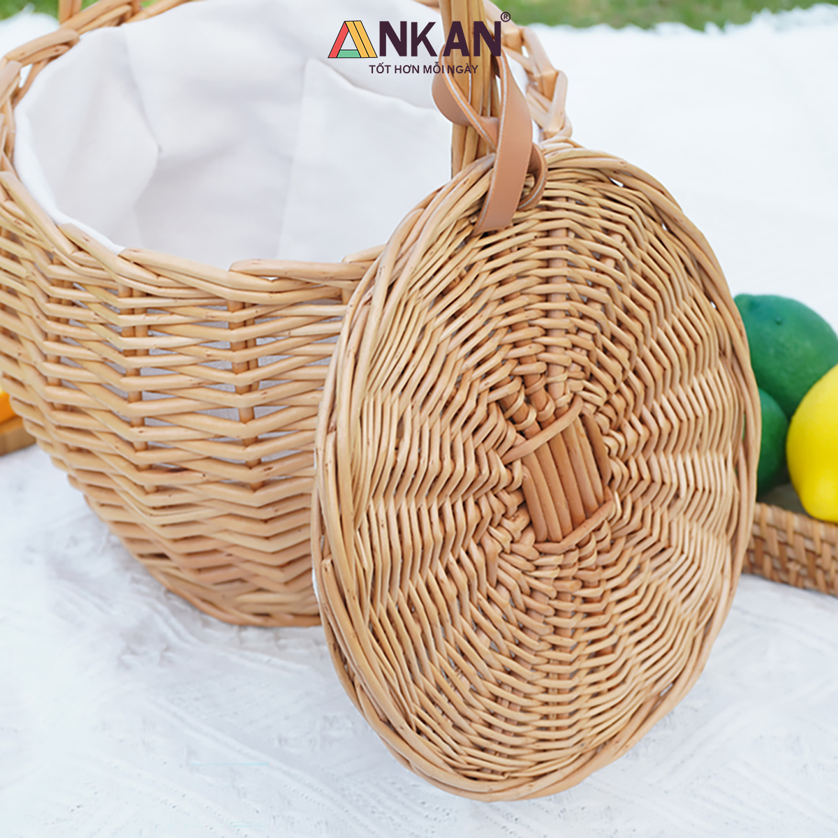 Giỏ Picnic Cây Liễu Tự Nhiên Có Nắp Và Vải Lót 5 Giỏ Picnic Cây Liễu Tự Nhiên Có Nắp Và Vải Lót - Ảnh 5