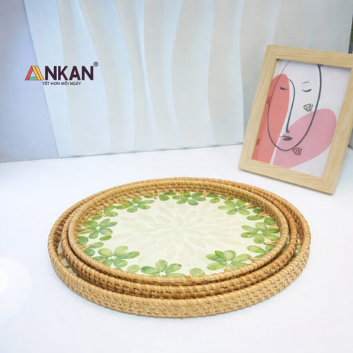 Alternative view of Khay Mây Tròn Khảm Trai Họa Tiết Cỏ May Mắn