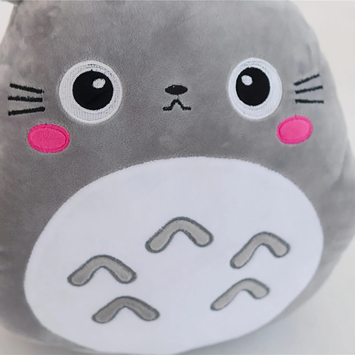 Bộ Chăn Gối Văn Phòng Hình Thú TOTORO Màu Xám 2 Bộ chăn gối Totoro xám nhìn chính diện
