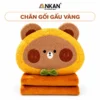Chăn Gối Văn Phòng 3 Trong 1 Gấu Vàng ANKAN trên nền trắng, logo ANKAN và tên mẫu trong khung bo tròn