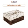 Giỏ Nâu Lót Vải Hoa Nhí ANKAN 57 Giỏ Nâu Lót Vải Hoa Nhí ANKAN trên nền trắng, logo ANKAN