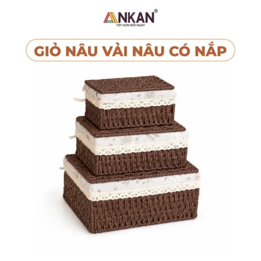Giỏ Nâu Có Nắp Lót Vải Hoa ANKAN trên nền trắng, logo ANKAN