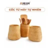 Cốc Mây Đựng Bút Và Hoa Khô Decor nền trắng, logo ANKAN